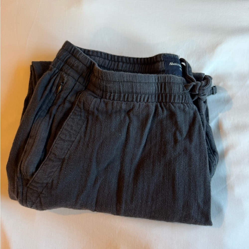 Abercrombie men’s linen pants